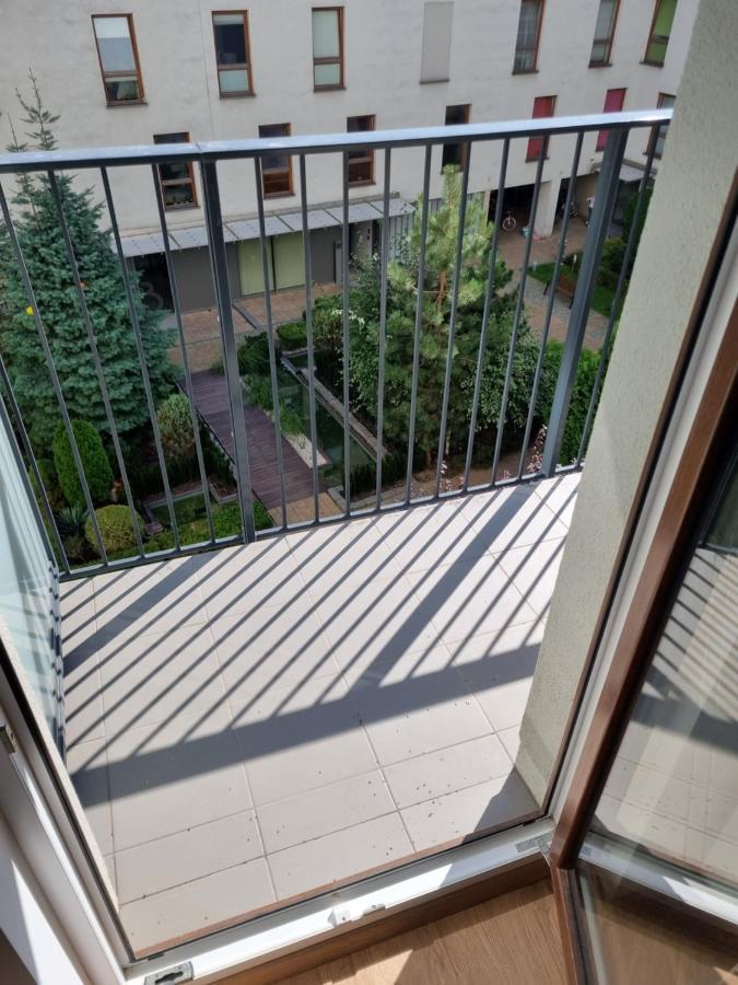 Aparthotel In Warsaw Very Close To The City Center, Free Underground Parking, Wifi, Air Conditioning, Balcony Luaran gambar